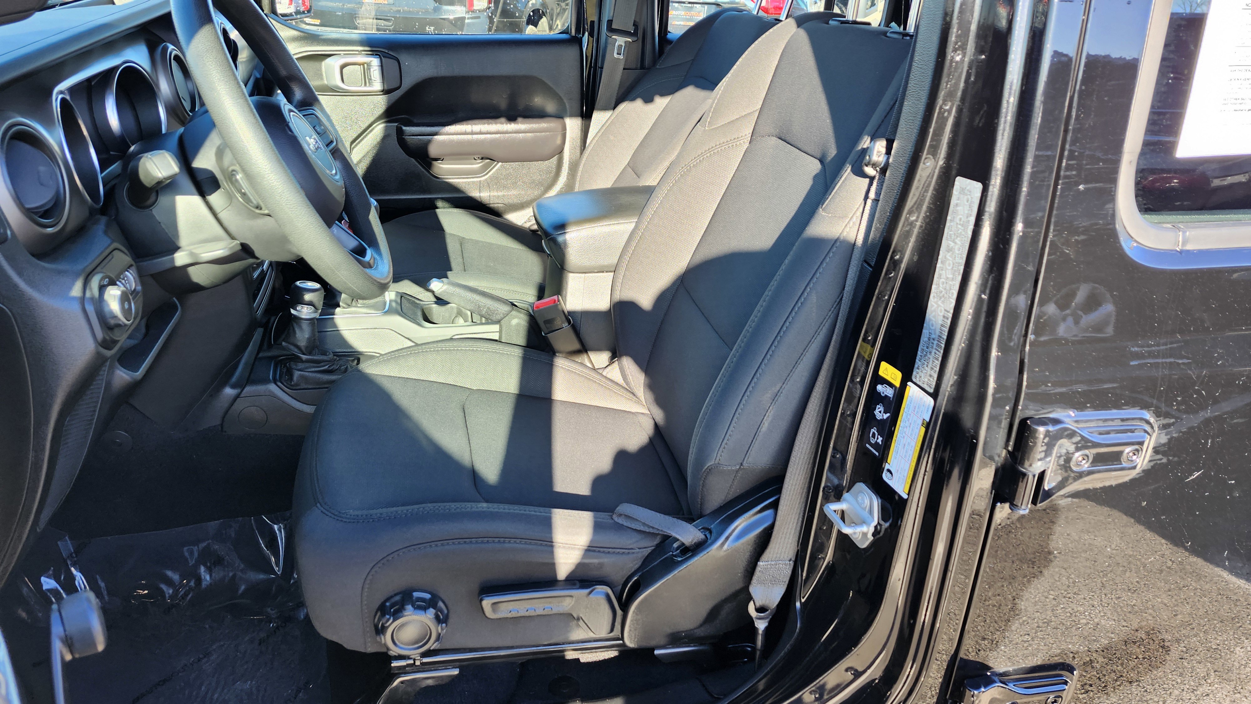 Used 2020 Jeep Wrangler Unlimited Sport image 21