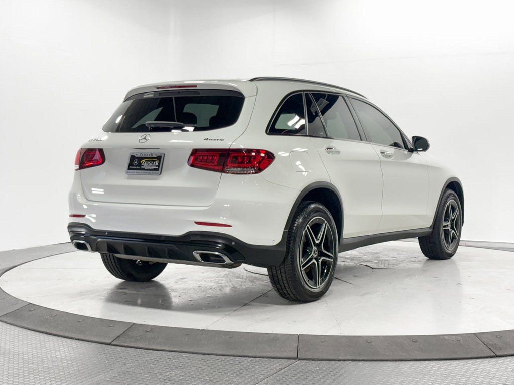 Certified 2022 Mercedes-Benz GLC 300 4MATIC w/ AMG Line image 32