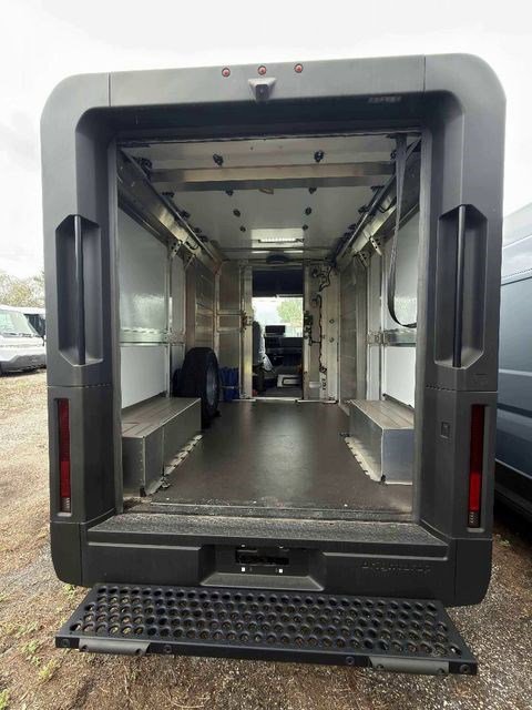 Used 2024 Chevrolet Brightdrop 400 w/ Commercial Equipment Package AWD/4WD image 4