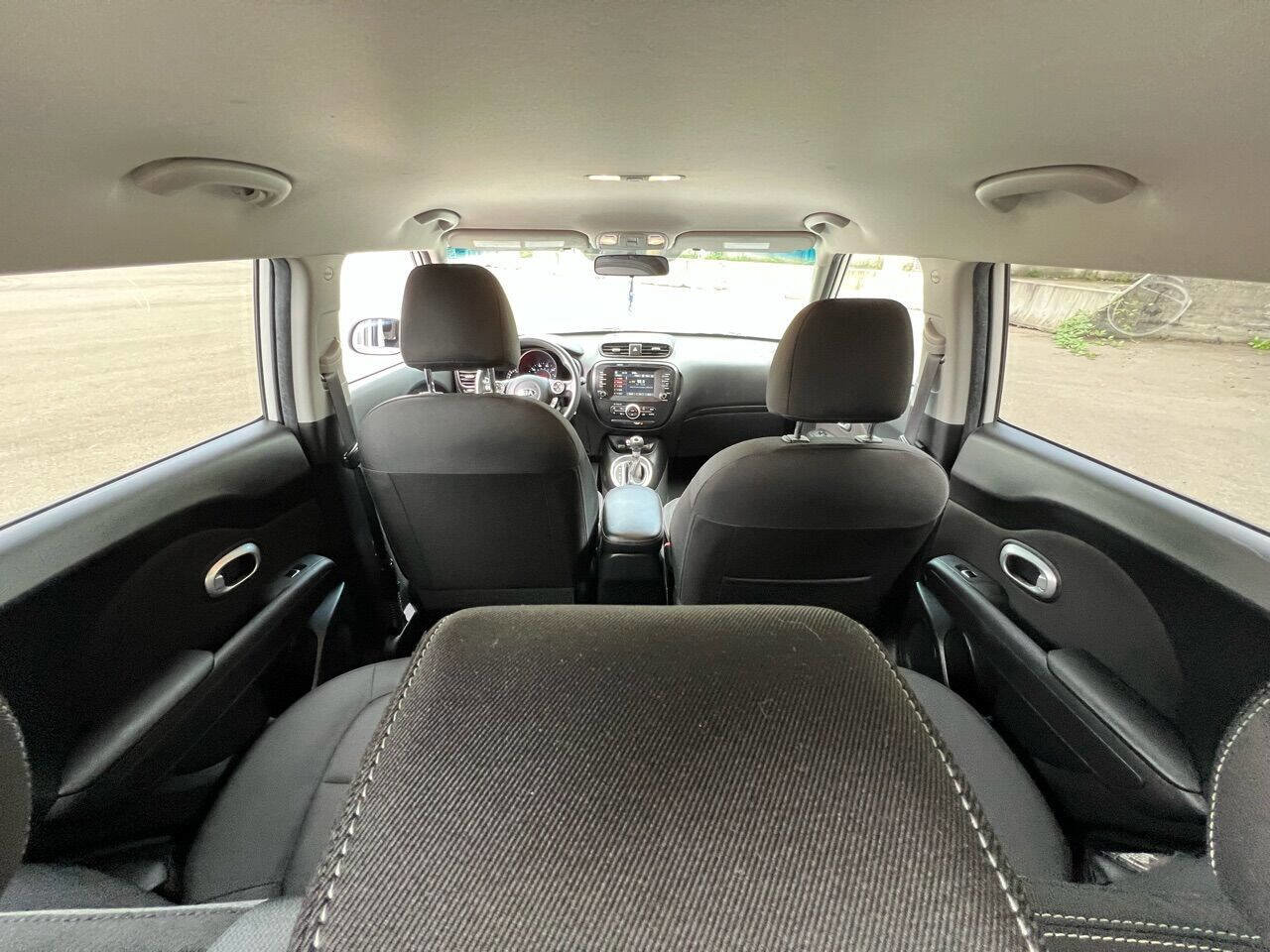 Used 2018 Kia Soul + image 44