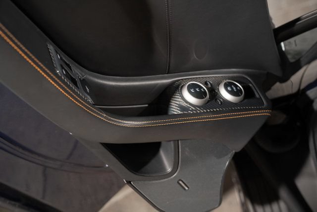Used 2013 McLaren MP4-12C Spider RWD image 34