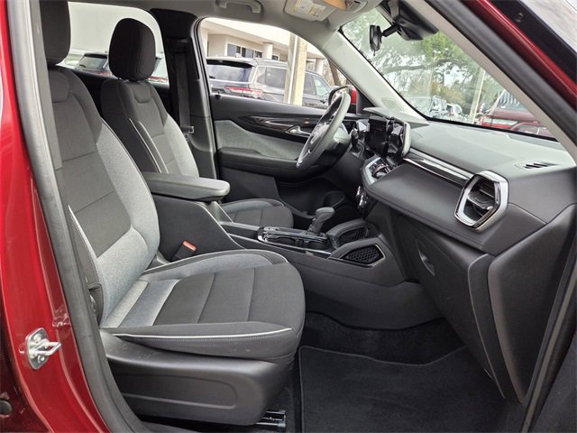 Used 2025 Chevrolet TrailBlazer LT image 23