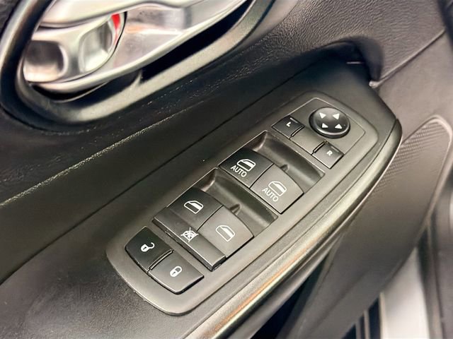 Used 2022 Jeep Cherokee Trailhawk w/ Trailer Tow Group AWD/4WD image 18