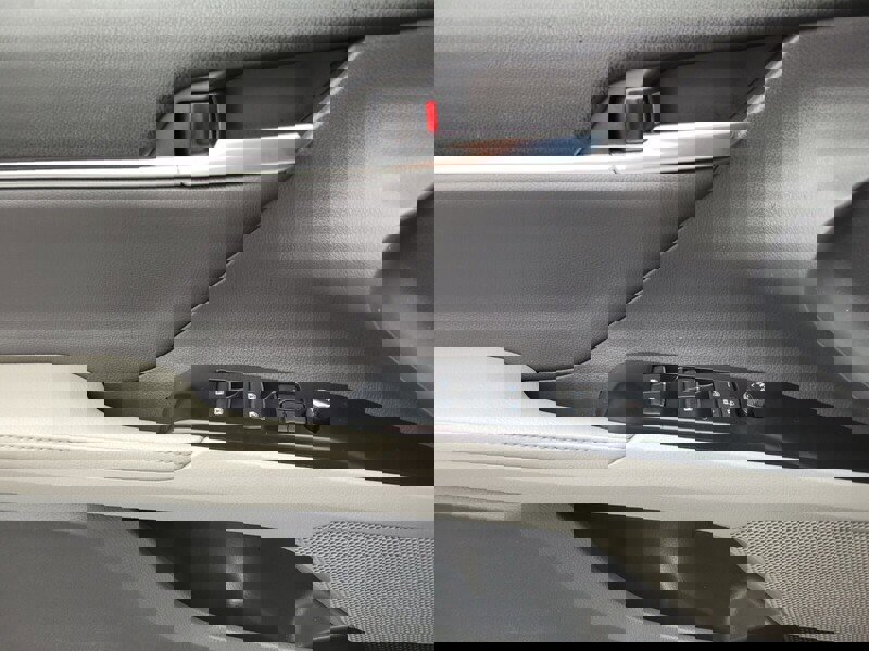 Used 2019 Toyota Camry XSE image 26