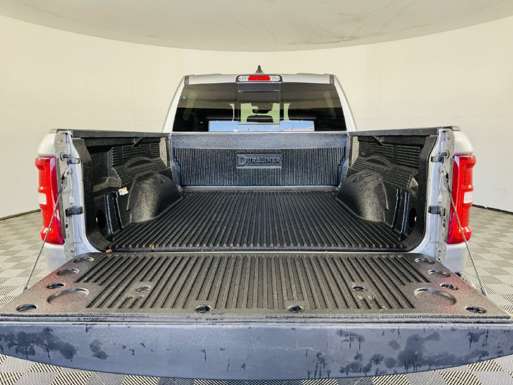 Used 2025 RAM 1500 Big Horn AWD/4WD image 30