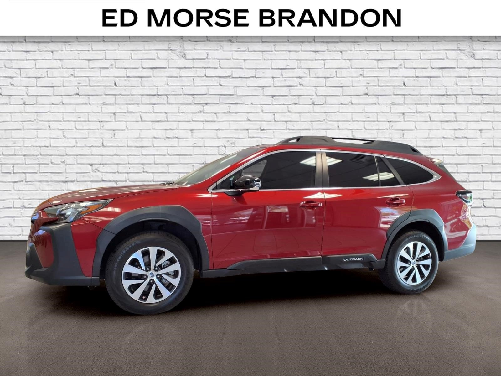 Used 2024 Subaru Outback Premium AWD/4WD image 2