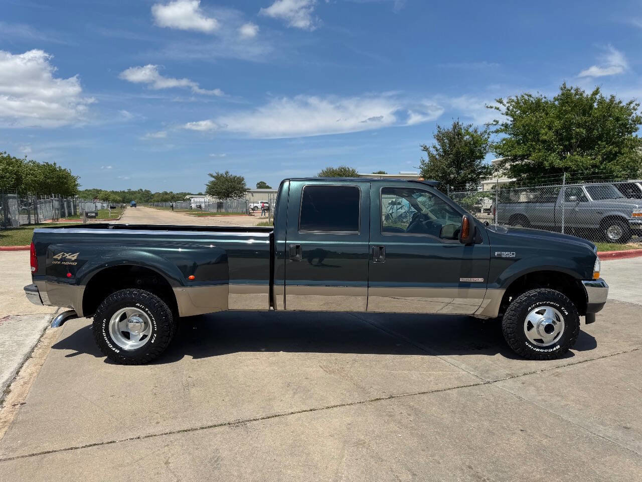Used 2004 Ford F350 XL AWD/4WD image 8