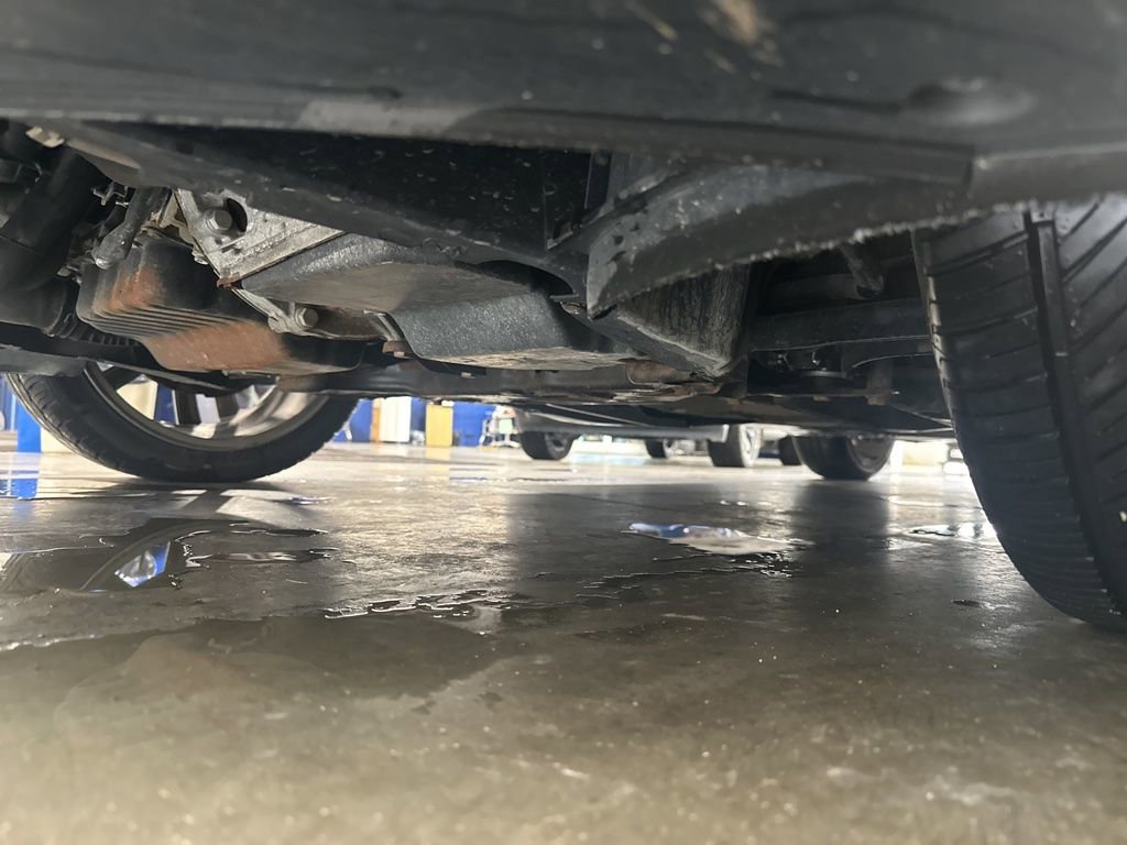 Used 2017 Volkswagen Passat 1.8T R-Line w/ R-Line Lighting Package image 18