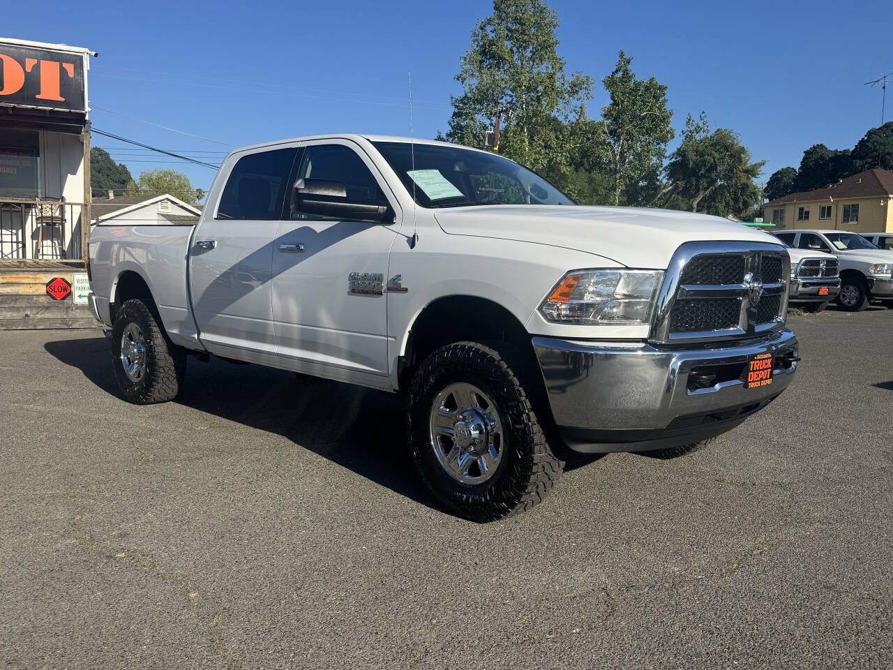 Used 2015 RAM 3500 SLT AWD/4WD image 4