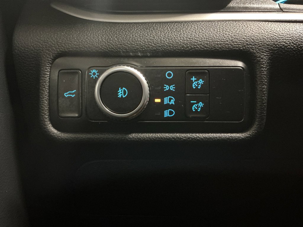 Used 2020 Ford Explorer XLT w/ Equipment Group 202A RWD image 25