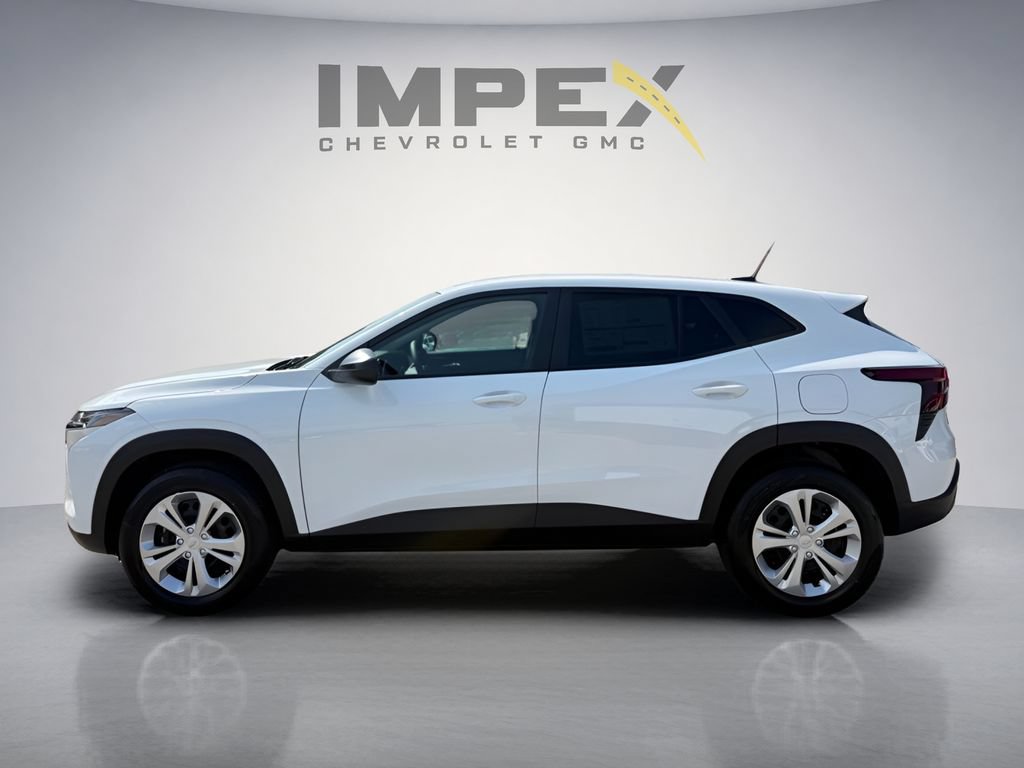 New 2026 Chevrolet Trax LS FWD image 2