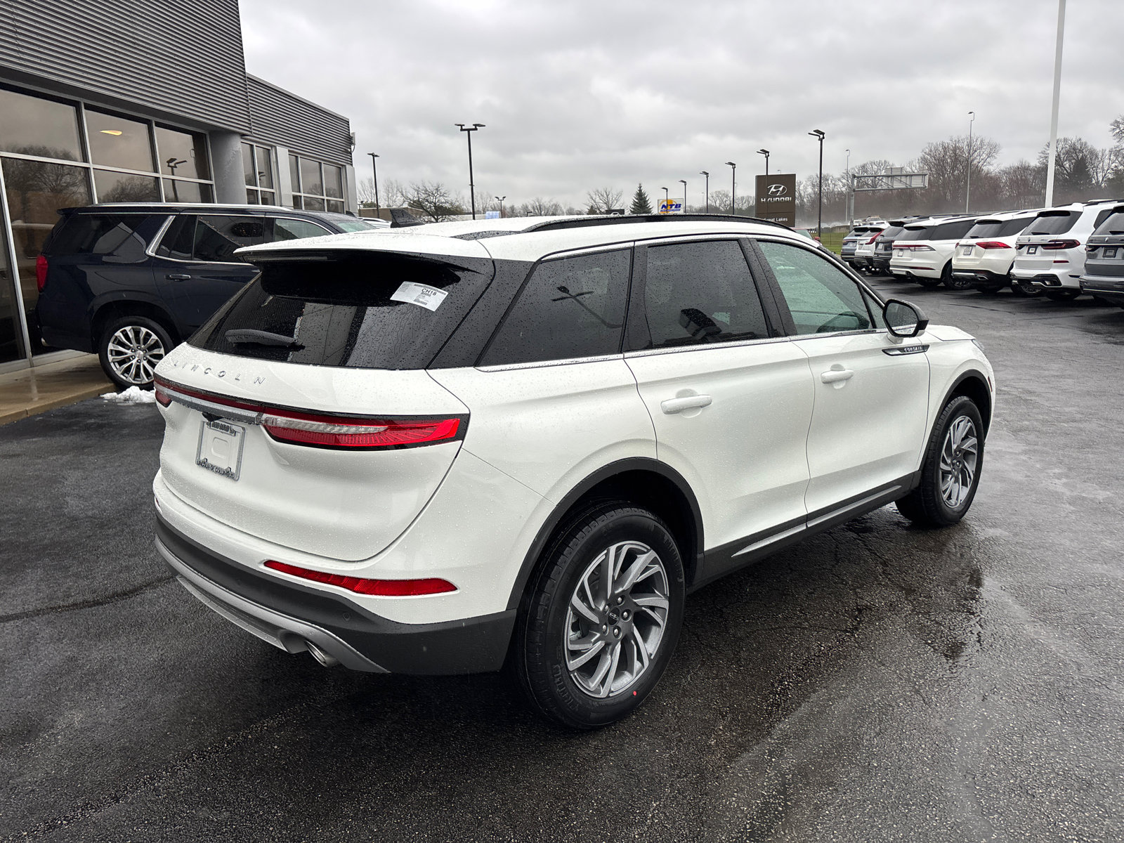 New 2026 Lincoln Corsair Premiere image 7