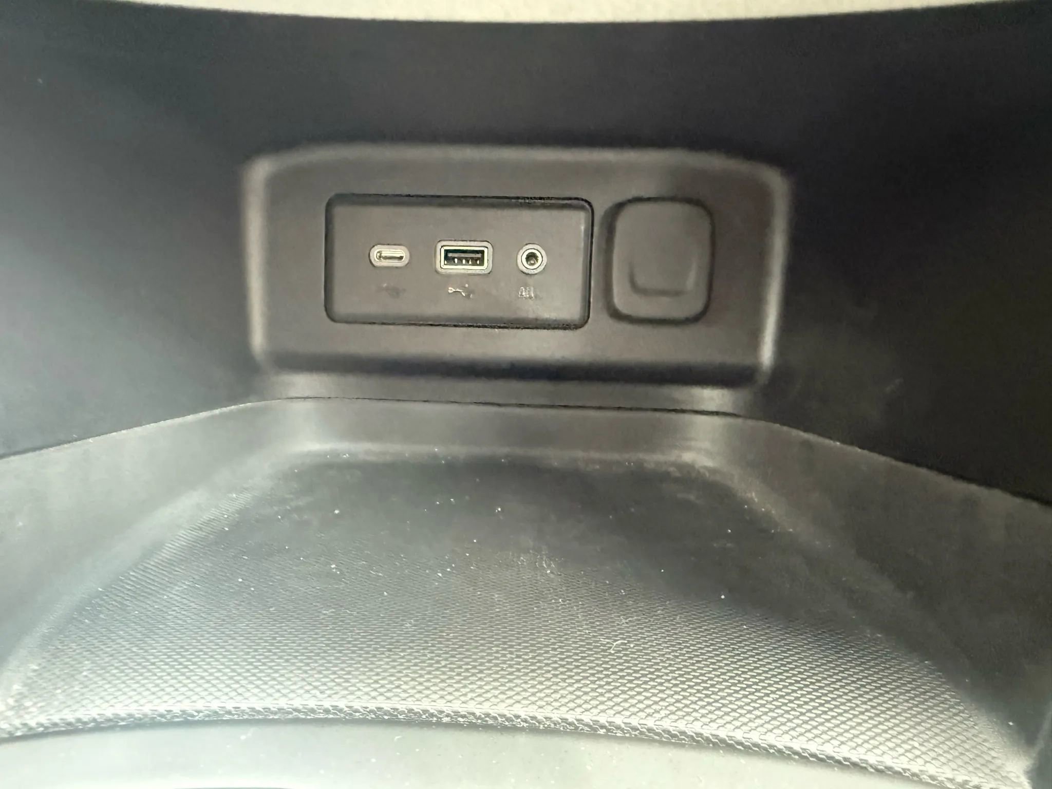 Used 2021 Chevrolet Equinox LS image 20