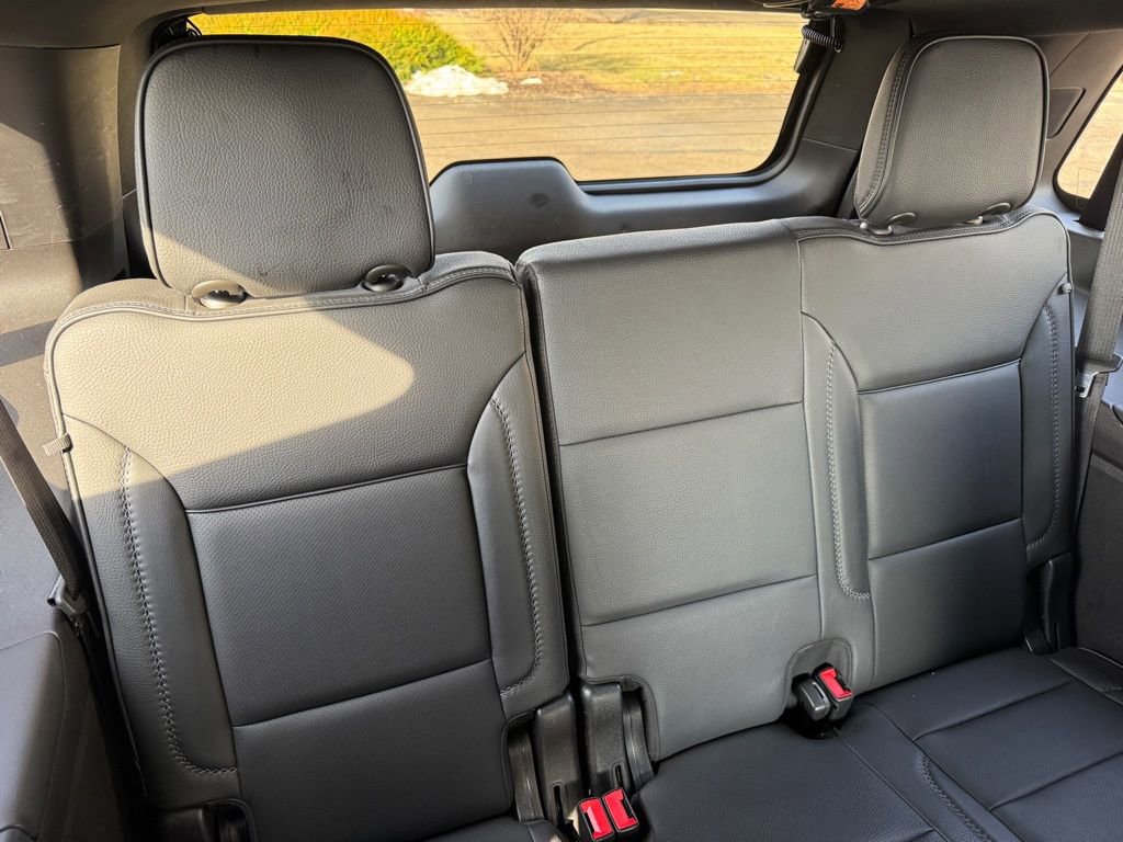 Used 2021 GMC Yukon Denali w/ Denali Premium Package AWD/4WD image 31