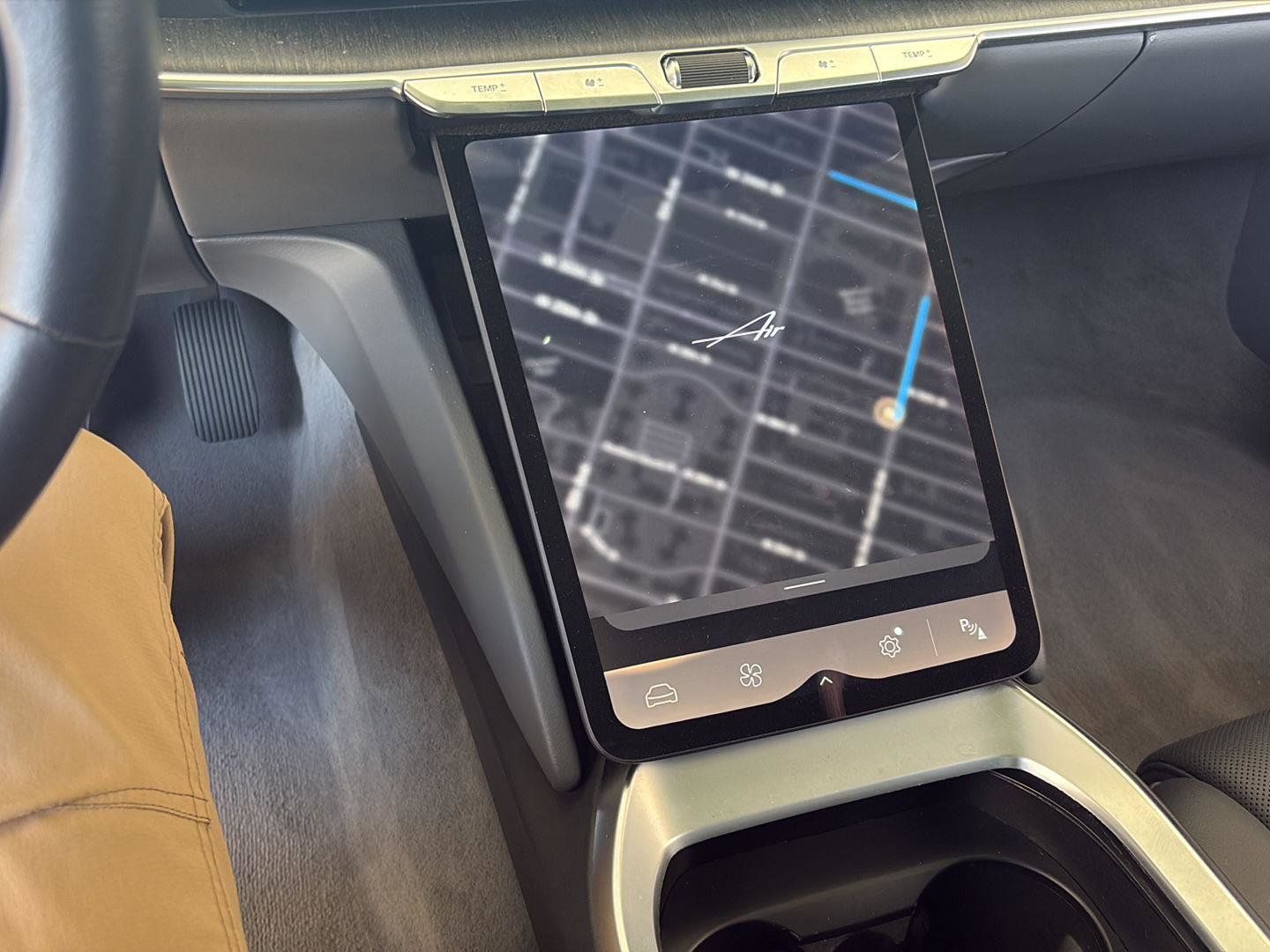 Used 2024 Lucid Air Touring image 10