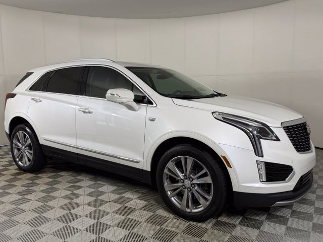 Certified 2024 Cadillac XT5 Premium Luxury FWD image 11
