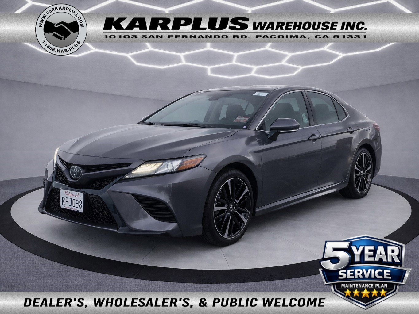 Used 2019 Toyota Camry XSE FWD image 1