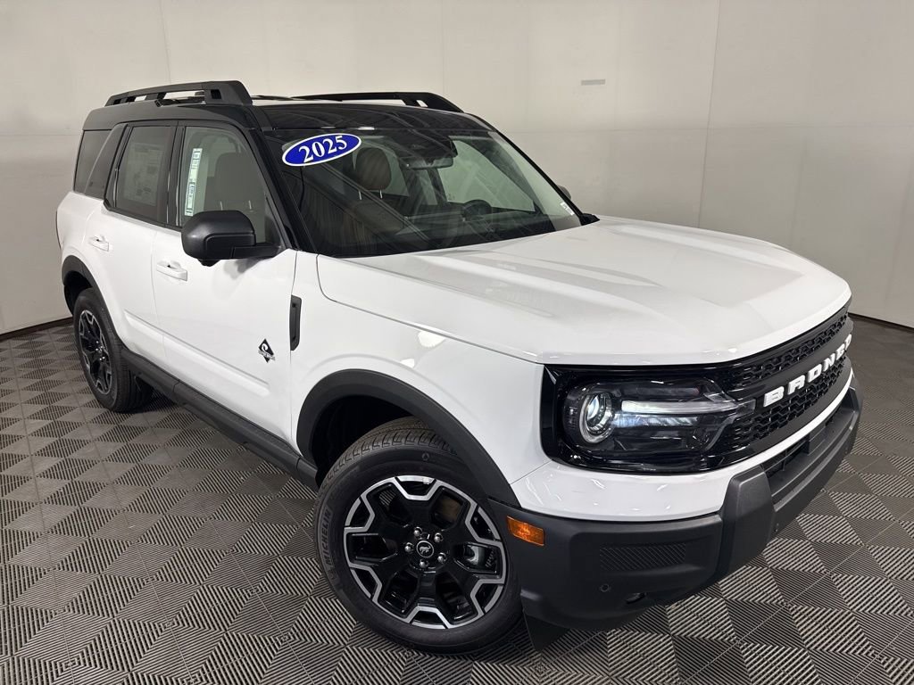 New 2025 Ford Bronco Sport Outer Banks w/ Outer Banks Tech Package+ AWD/4WD image 2