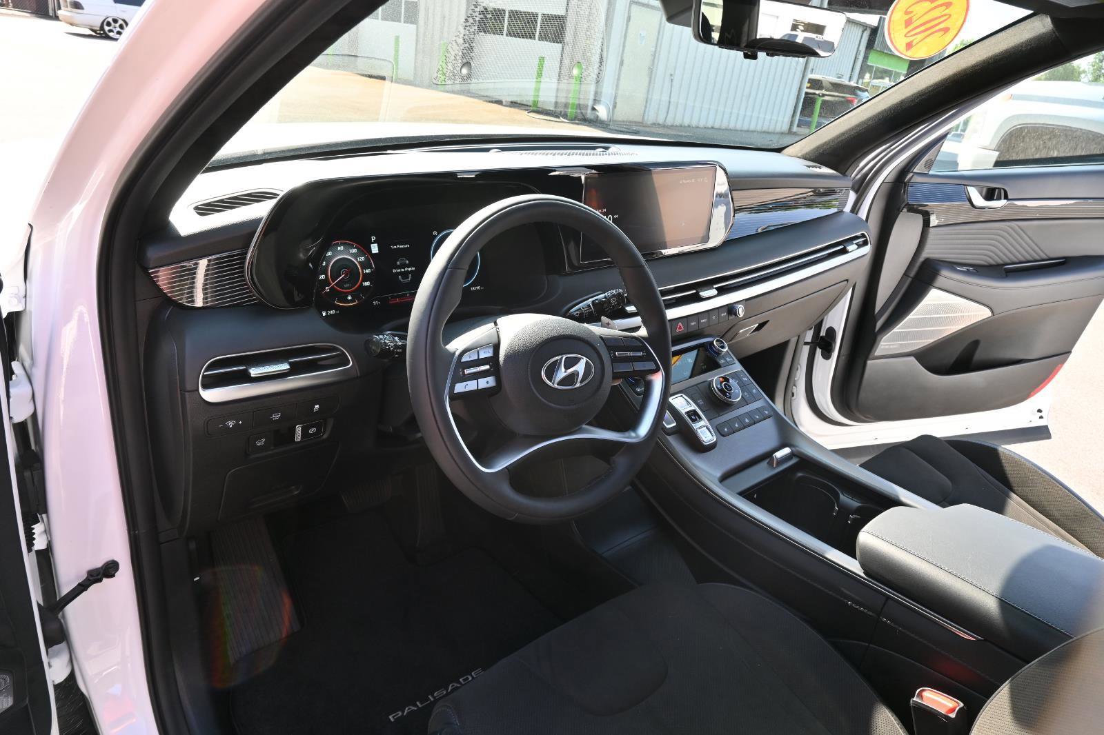 Used 2025 Hyundai Palisade Calligraphy AWD/4WD image 21