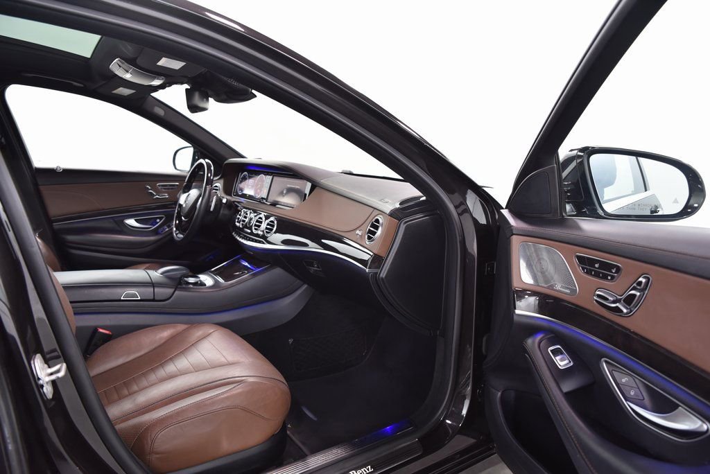 Used 2014 Mercedes-Benz S 550 Sedan image 14