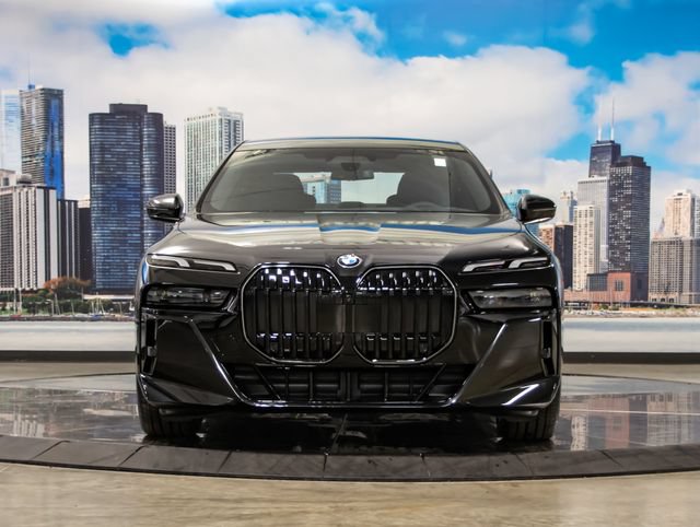 Used 2026 BMW 740i xDrive AWD/4WD image 3