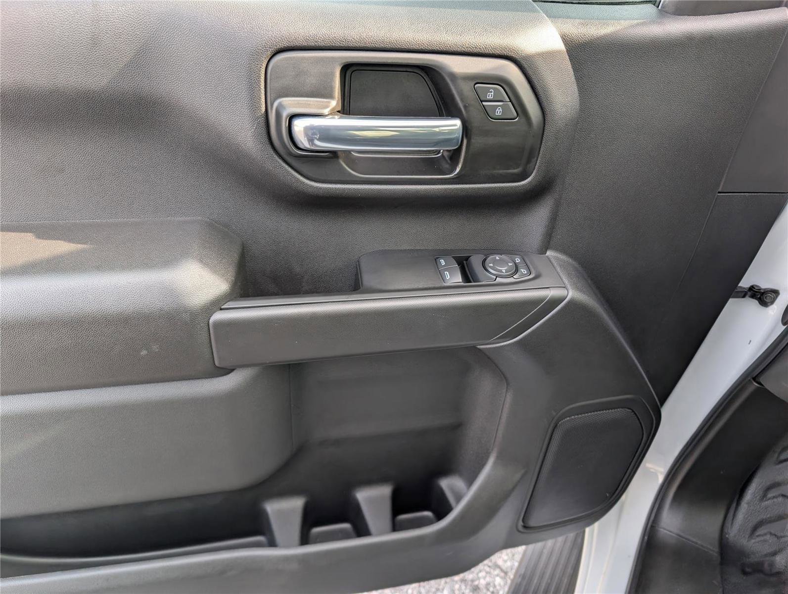 Used 2025 Chevrolet Silverado 1500 W/T w/ Trailering Package image 16