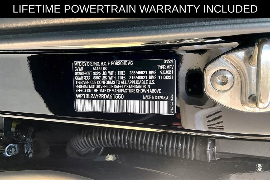 Used 2024 Porsche Cayenne S image 33