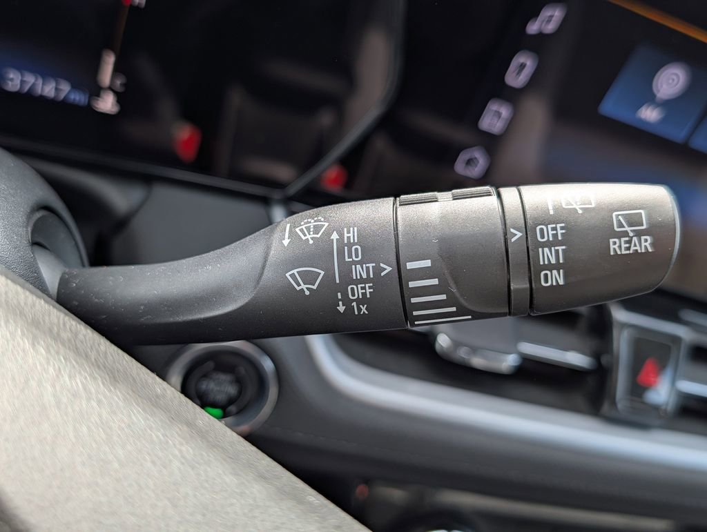 Used 2025 Chevrolet TrailBlazer LT FWD image 39