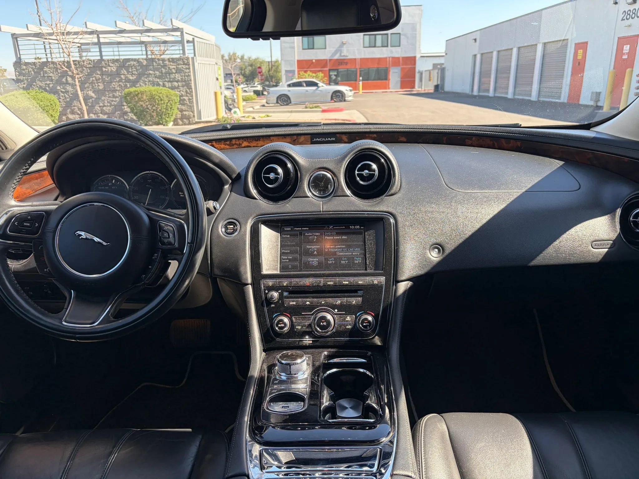 Used 2015 Jaguar XJ AWD image 10