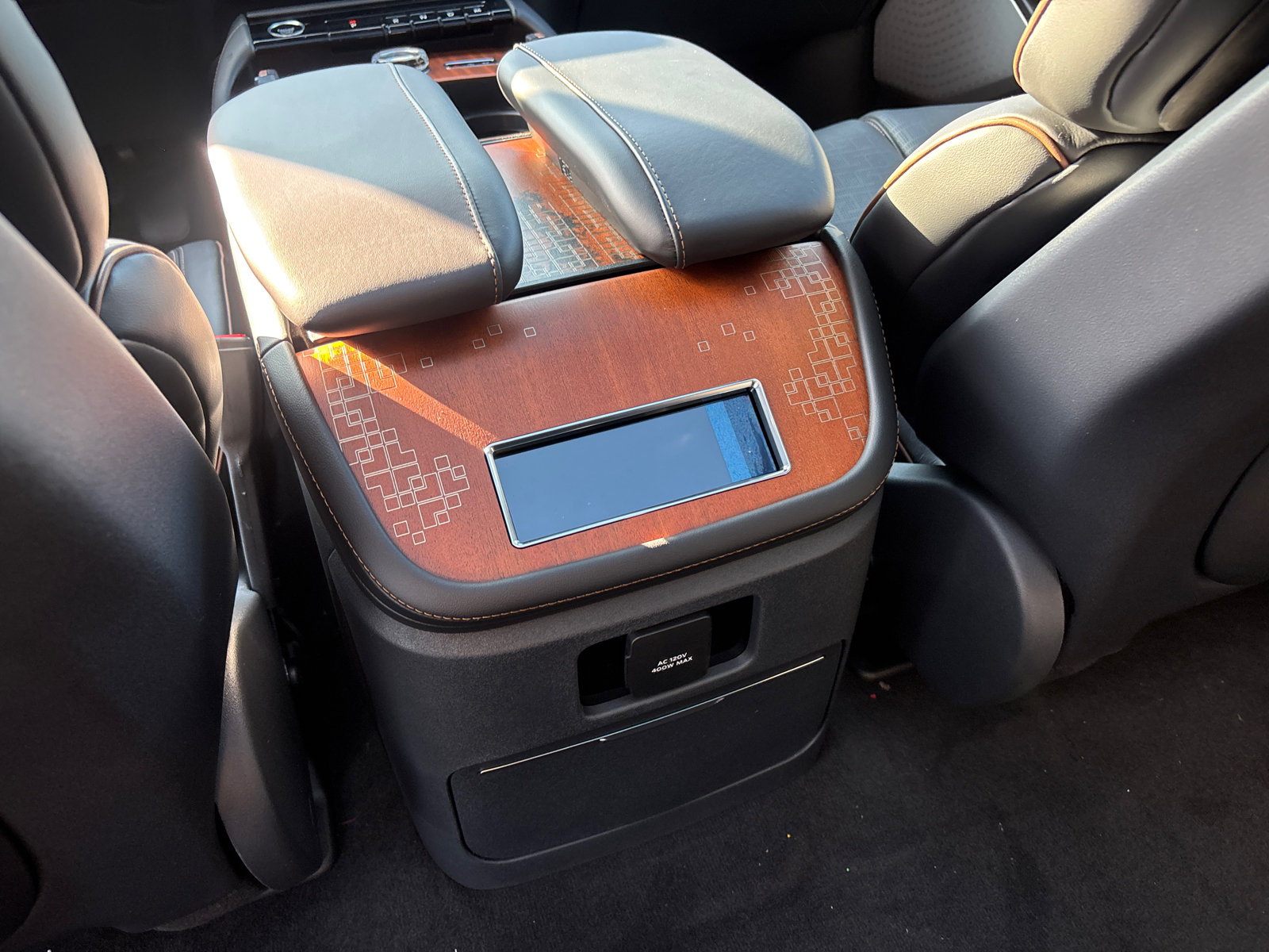 New 2027 Lincoln Navigator Black Label AWD/4WD image 32