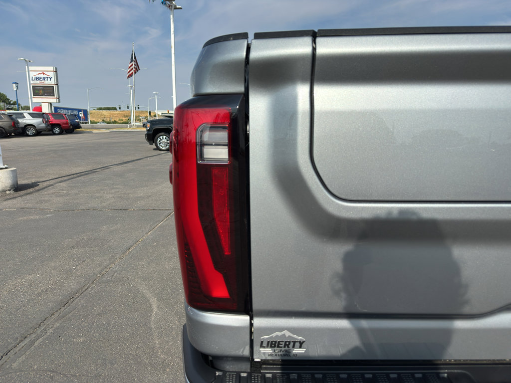 New 2025 GMC Sierra 3500 SLT w/ SLT Premium Package image 7