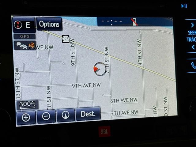 Used 2017 Toyota Sienna XLE image 13