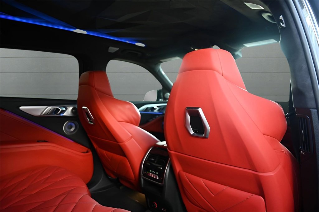 Used 2023 BMW XM image 29