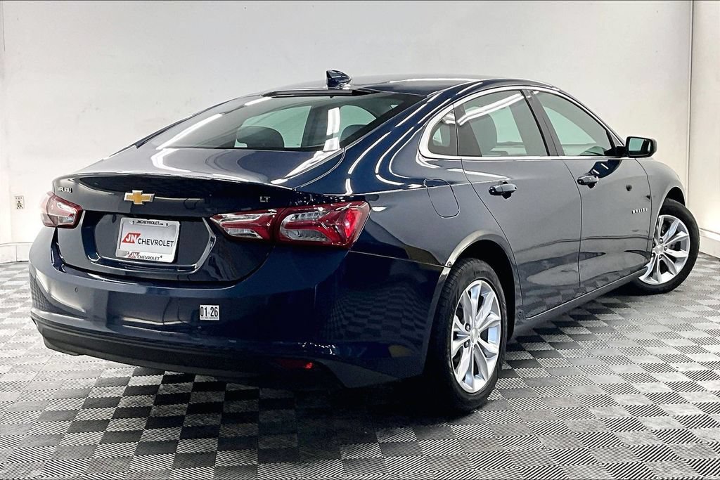 Used 2021 Chevrolet Malibu LT FWD image 12