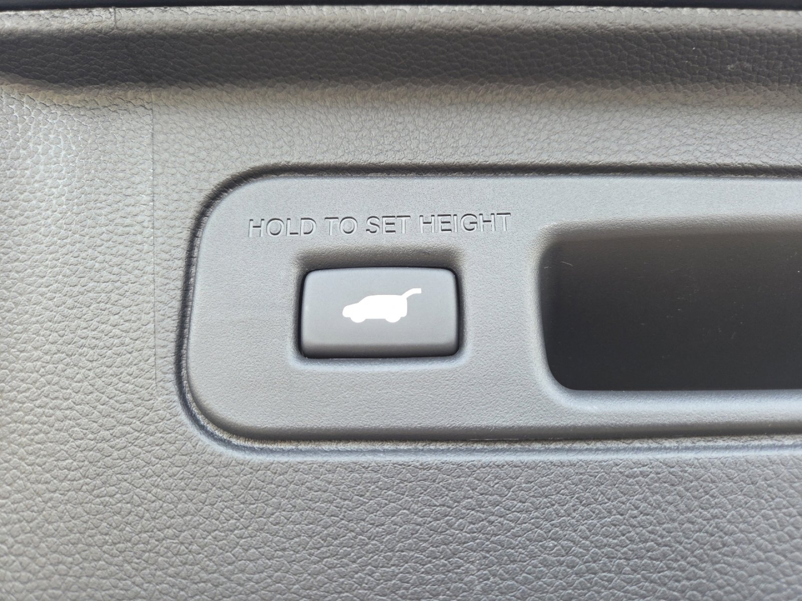 Used 2025 Honda Pilot EX-L image 18