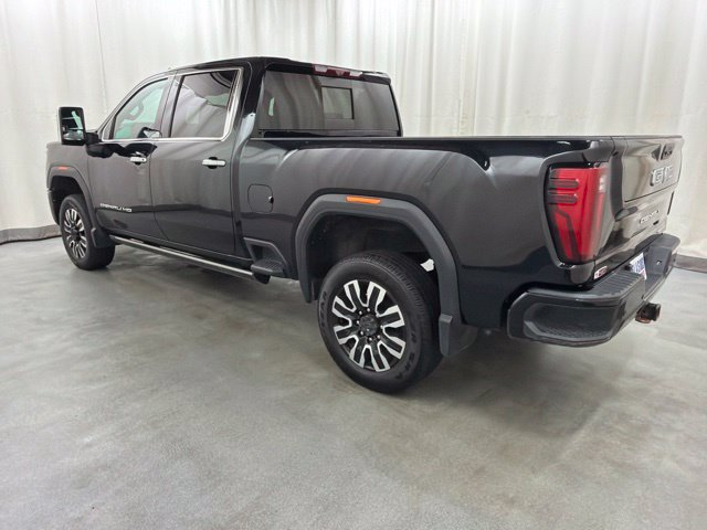Used 2024 GMC Sierra 2500 Denali Ultimate AWD/4WD image 4