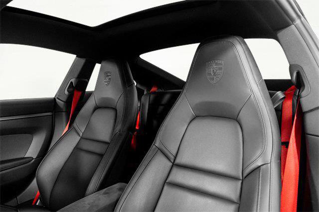 Used 2024 Porsche 911 Carrera 4S AWD/4WD image 2