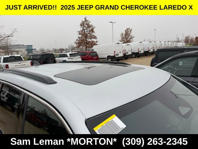 New 2025 Jeep Grand Cherokee Laredo X image 7