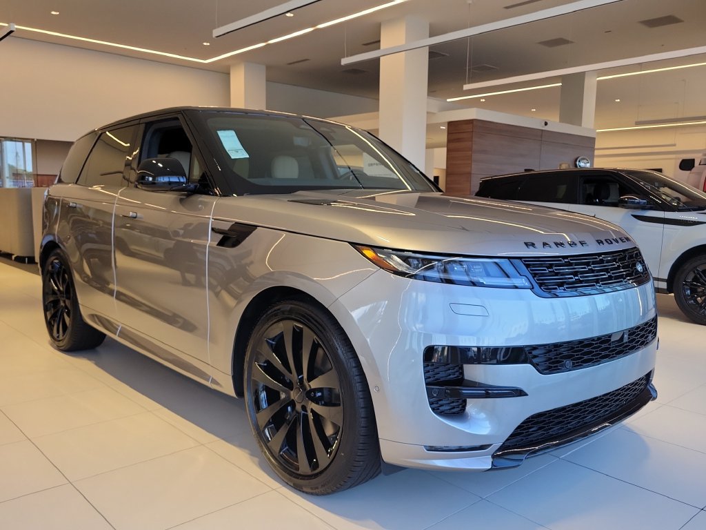 New 2026 Land Rover Range Rover Sport Dynamic SE AWD/4WD image 5