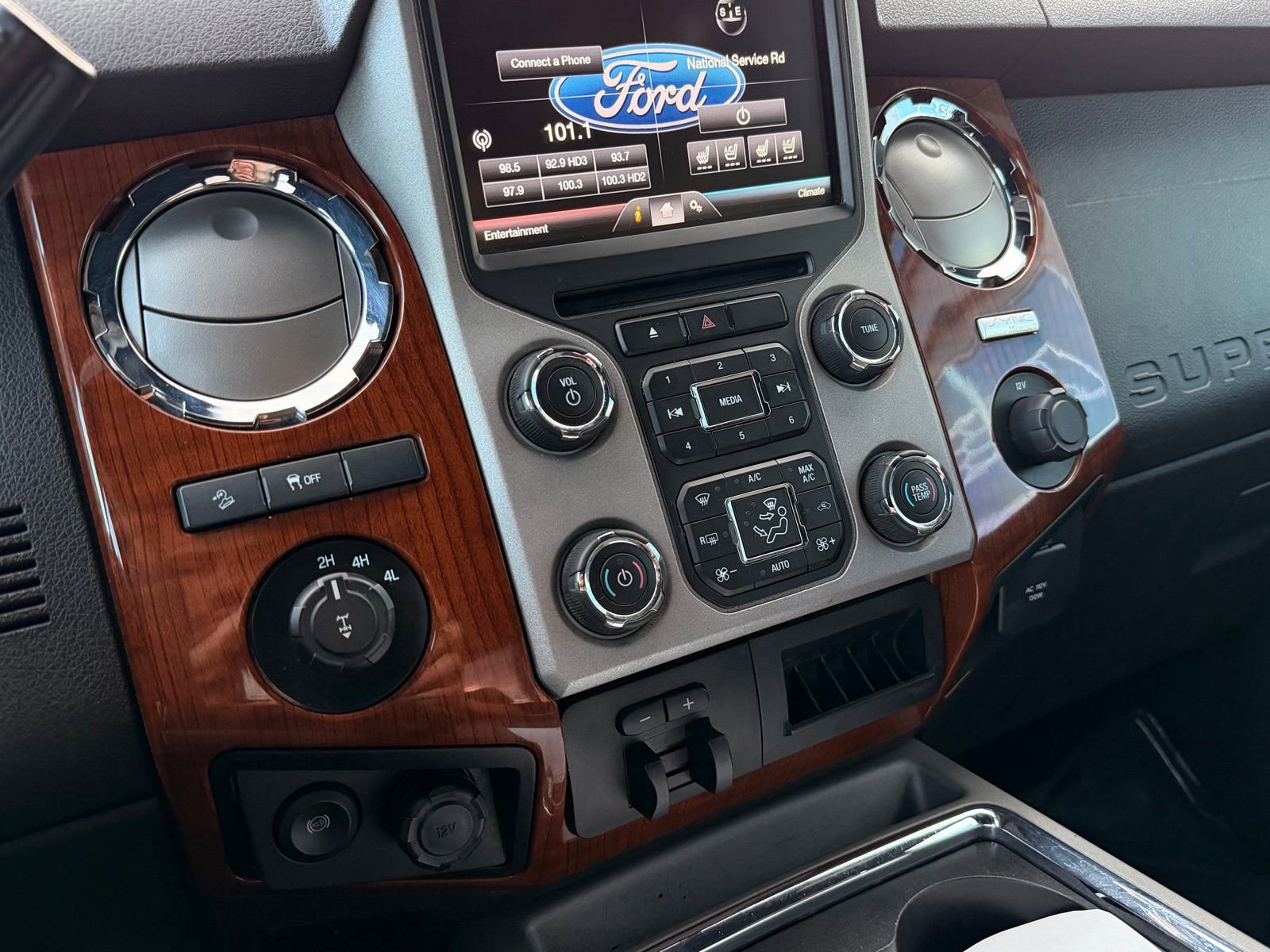 Used 2015 Ford F250 King Ranch w/ King Ranch w/Chrome Package image 50