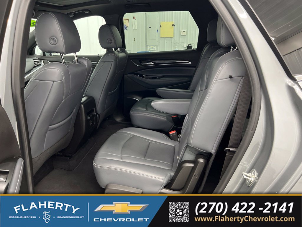Used 2024 Buick Enclave Essence w/ Experience Buick Package FWD image 11