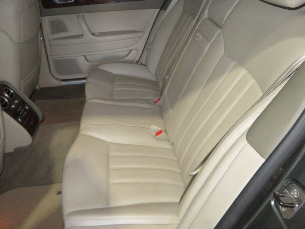 Used 2006 Bentley Flying Spur Flying Spur AWD/4WD image 25