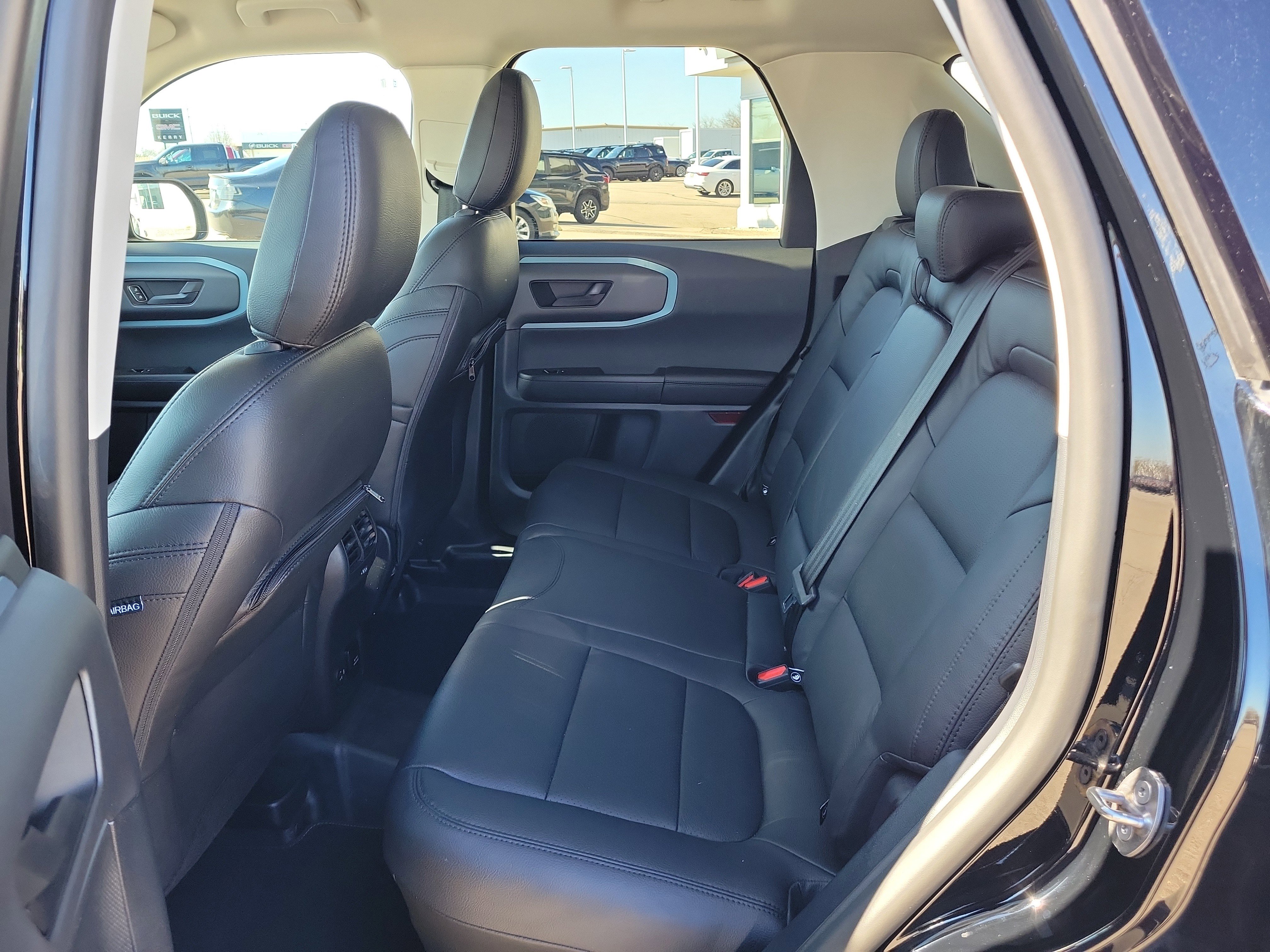 Used 2023 Ford Bronco Sport Badlands image 12