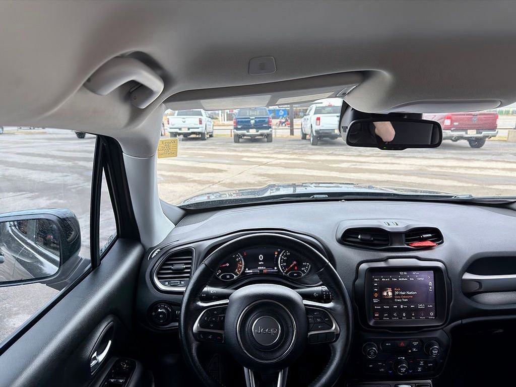 Used 2022 Jeep Renegade Limited AWD/4WD image 14
