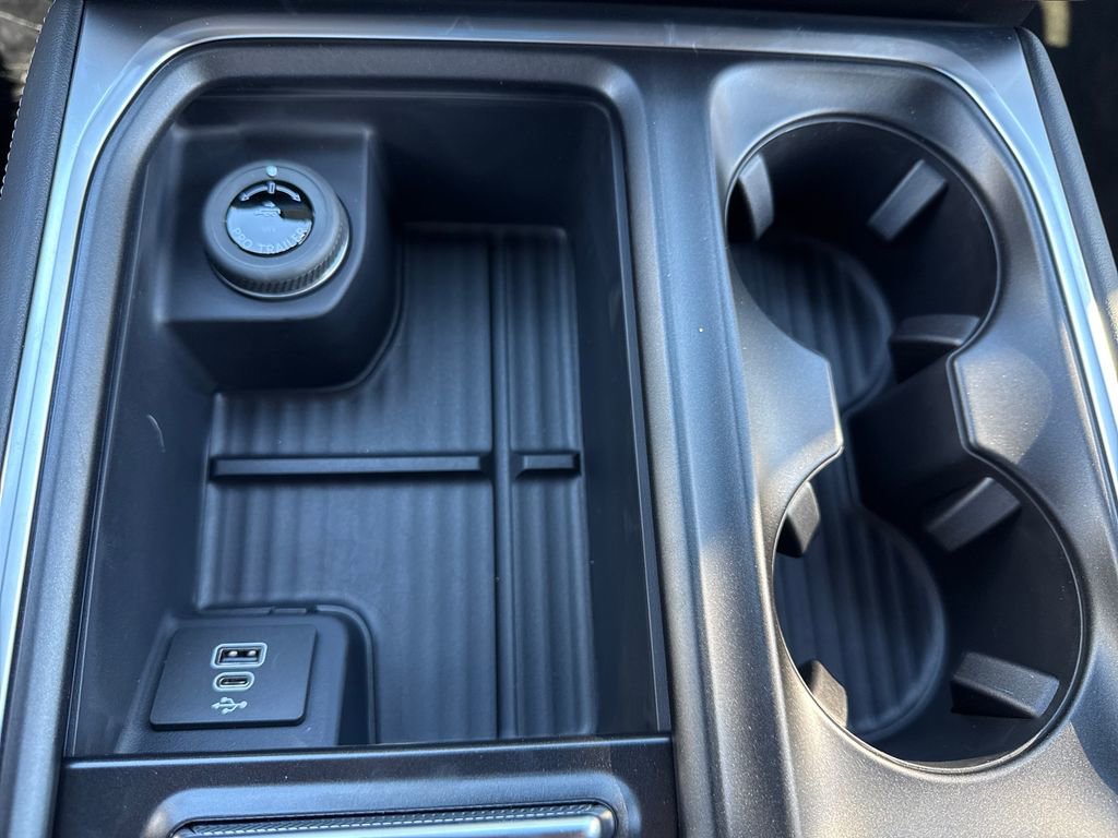 New 2026 Ford Expedition Platinum w/ Stealth Performance Package image 32