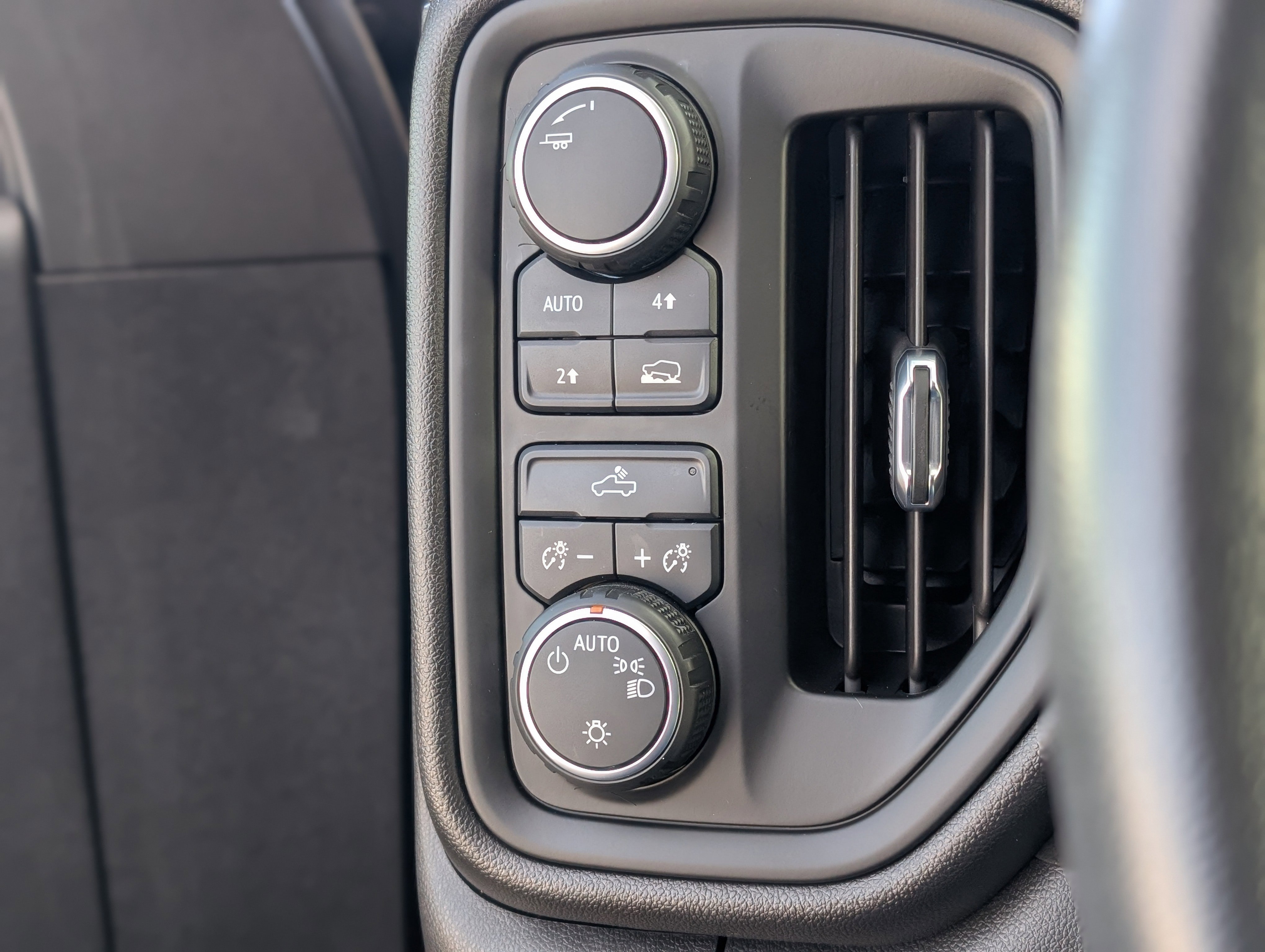 Certified 2022 Chevrolet Silverado 1500 Custom w/ Safety Confidence Package image 4