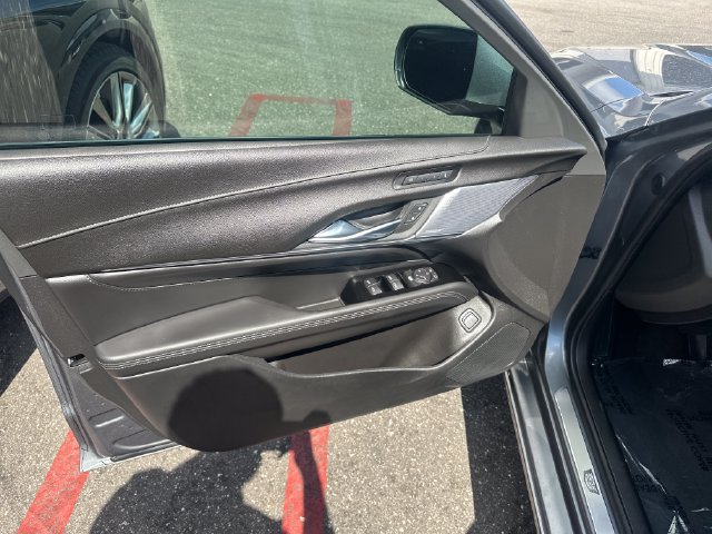 Used 2021 Cadillac CT4 Premium Luxury RWD image 10