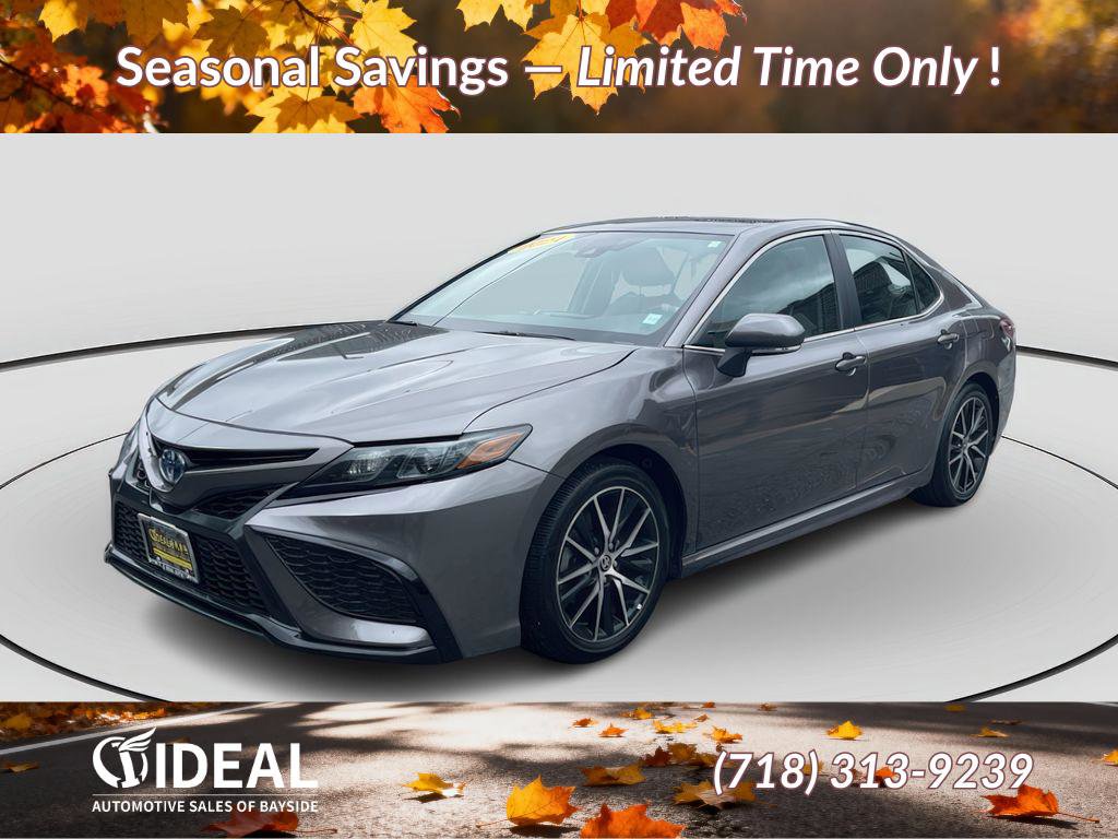 Used 2024 Toyota Camry SE image 1