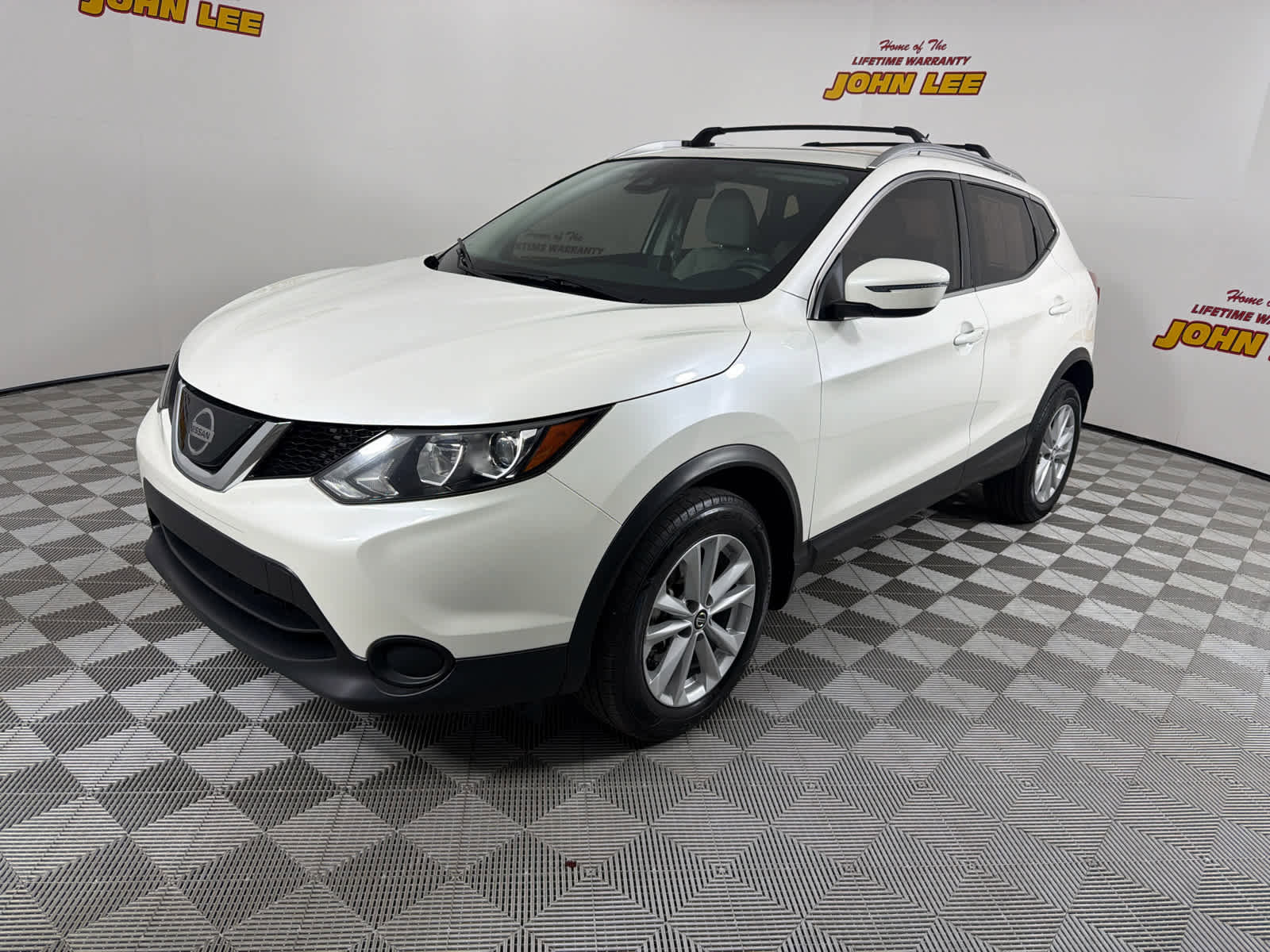 Used 2019 Nissan Rogue Sport SV FWD image 1