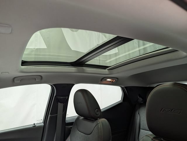 New 2027 Chevrolet Bolt RS w/ Technology Package FWD image 14